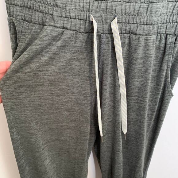 Vuori All Day Women’s Jumpsuit in Charcoal Heather (no size tag) - Picture 7 of 14